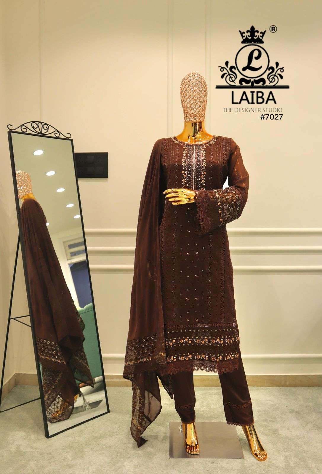 LAIBA  DESIGNER 7027 GEORGETTE EMBRODERY WORK PARTY WEAR PAKISTANI KURTI WHOLESALER
