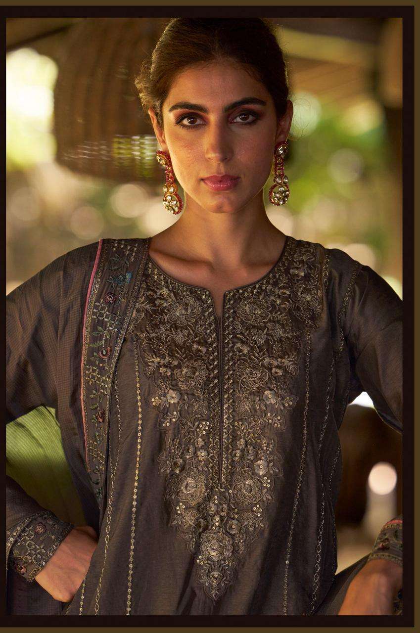 AIQA LIFESTYLE DE MOOR RUSSIAN BEMBERG SILK DESIGNER FESTIVEL WEAR LADIES SUIT WHOLESALER 