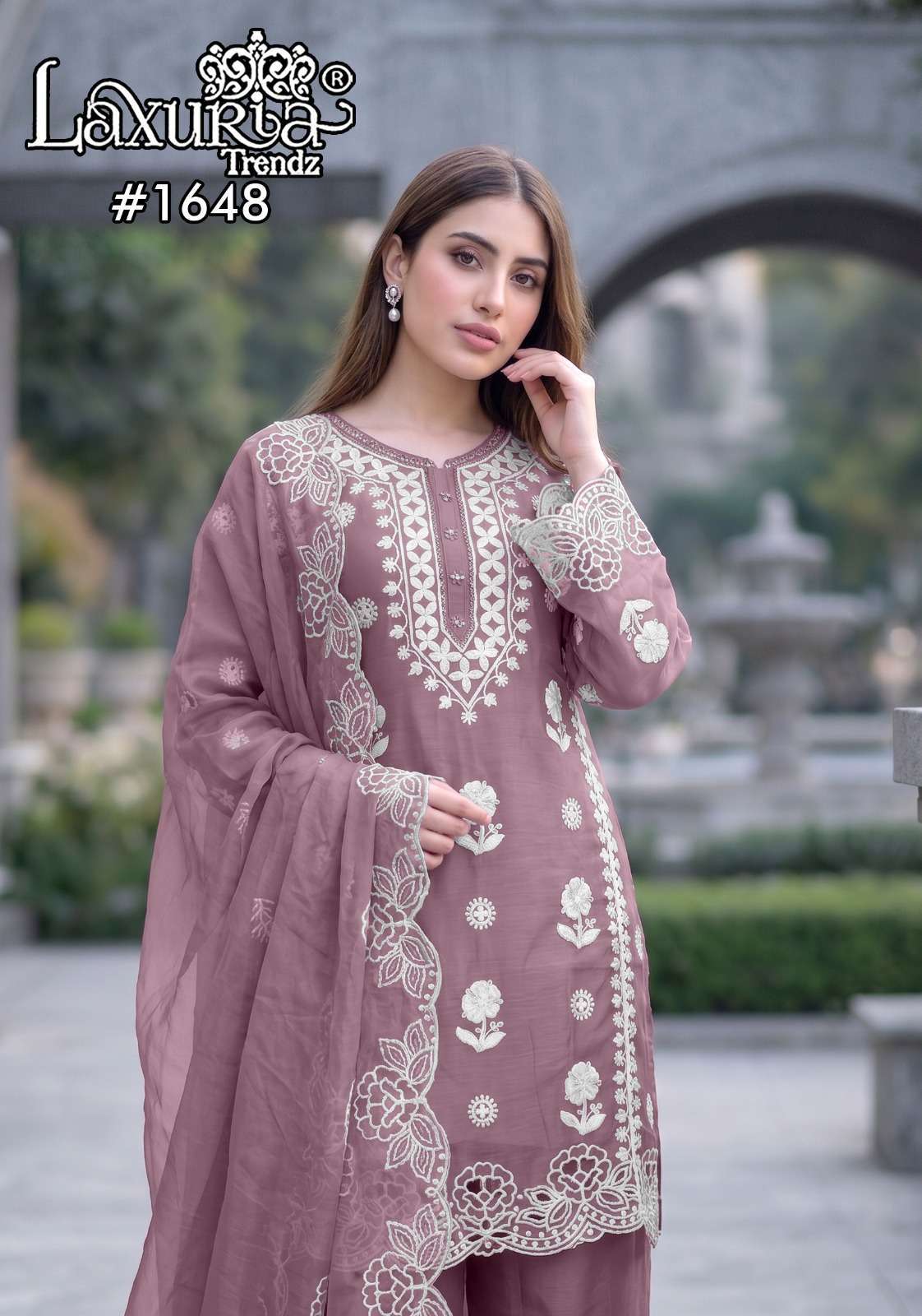 LAXURIA TRENDZ 1648 CHIFFON WITH FANCY ZARI WORK DESIGNER READYMADE PAKISTANI KURTI MANUFACTURER 